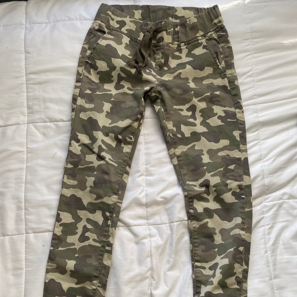 camo joggers